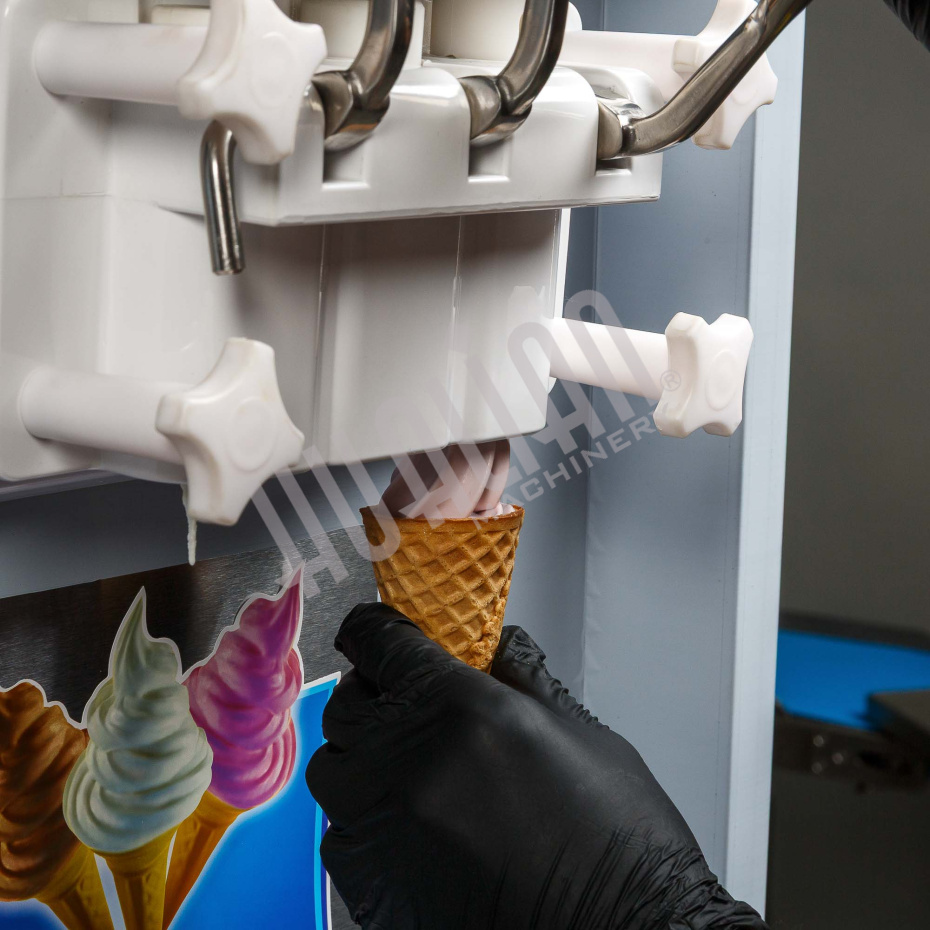 Фризер для мягкого мороженого HIM-03 с функцией ночного хранения и помпой (3 рожка) Hualian - Купить с доставкой по всему Казахстану