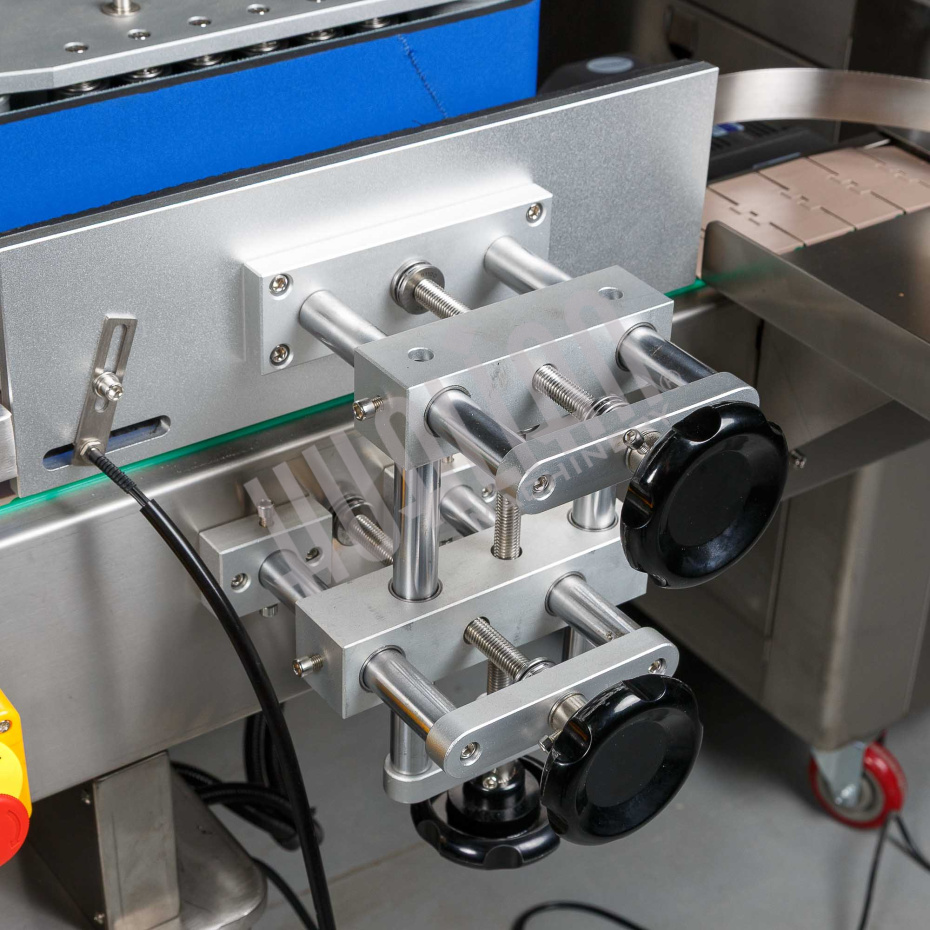 Напольный автоматический этикетировщик для круглой тары с датером HLMT-200D Hualian - Купить с доставкой по всему Казахстану