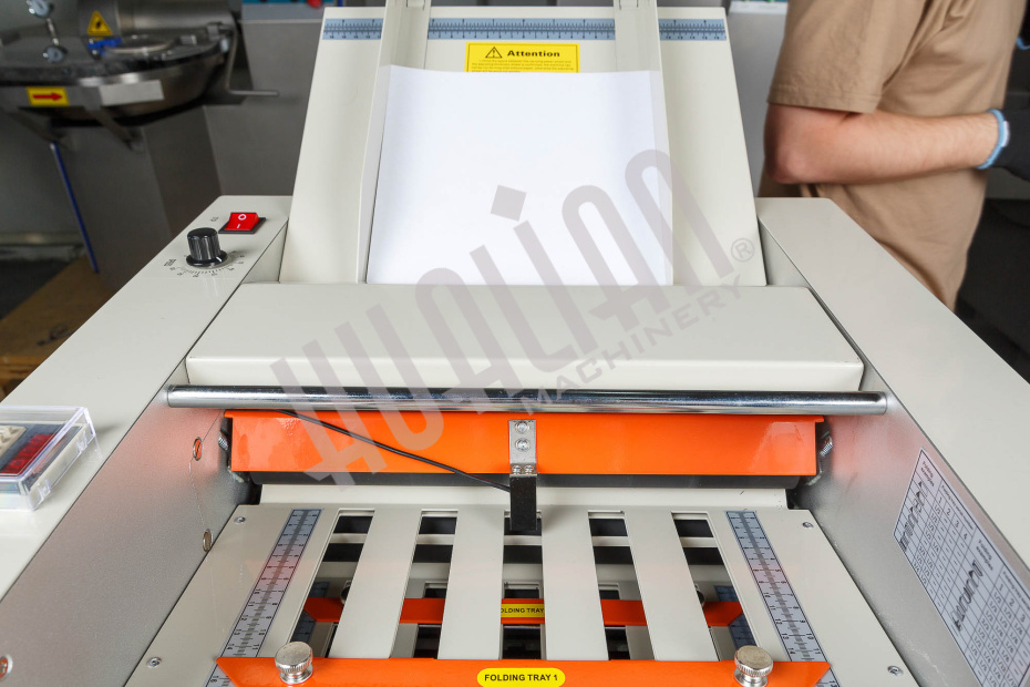 Фальцевальная машина ZE-9B/4 Hualian - Купить с доставкой по всему Казахстану