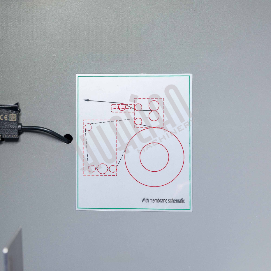 Горизонтальная упаковочная машина DXDZ-600XD (лент. 250 мм, рег.форм., S 400, L 180-500, H-120, трансп.попереч.запайки) Hualian - Купить с доставкой по всему Казахстану