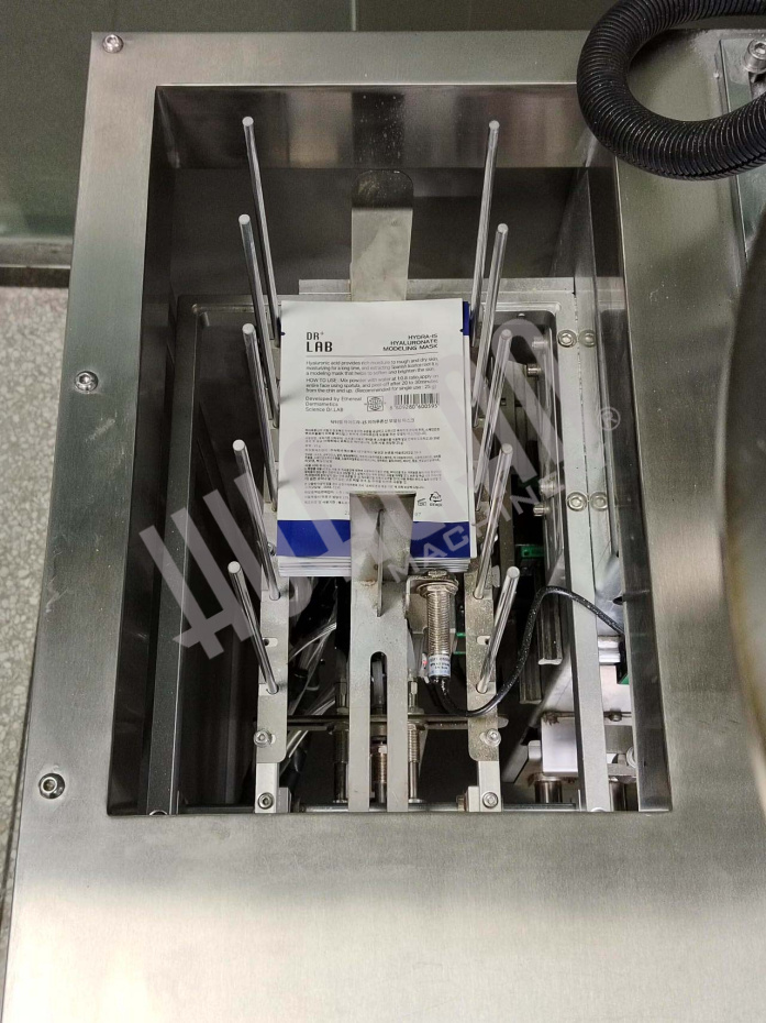 Мини дой-пак линия со шнековым дозатором HLDX-9018F  Hualian - Купить с доставкой по всему Казахстану