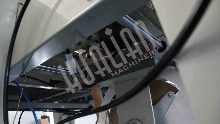 Автоматический заклейщик коробов с активируемой водой лентой FXW-6050 Hualian - Купить с доставкой по всему Казахстану