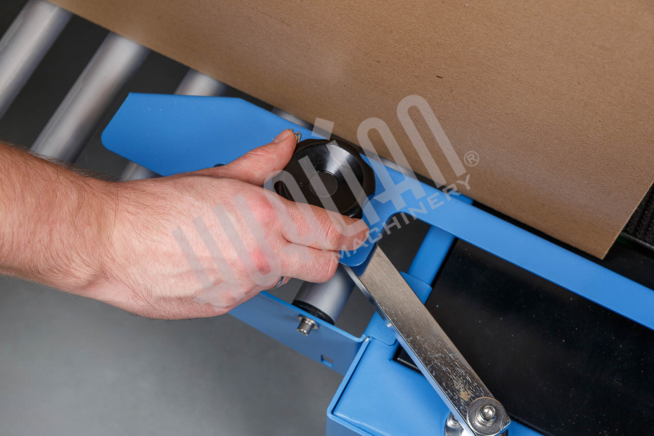 Полуавтоматический заклейщик коробов EC-60 Hualian - Купить с доставкой по всему Казахстану