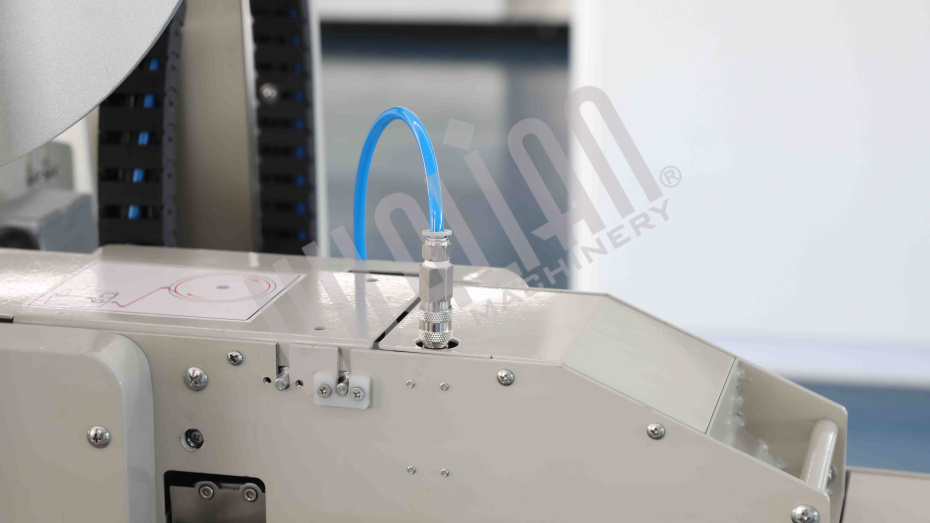 Автоматический заклейщик коробов с активируемой водой лентой FXW-6050 Hualian - Купить с доставкой по всему Казахстану