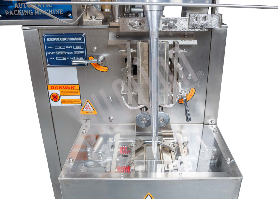 Автоматическая фасовочно-упаковочная машина DXDK-320RH-E (нерж., стик 17*110 мм, 4.6-8 мл, W пленки 42 мм, зубч. нож.) Hualian - Купить с доставкой по всему Казахстану