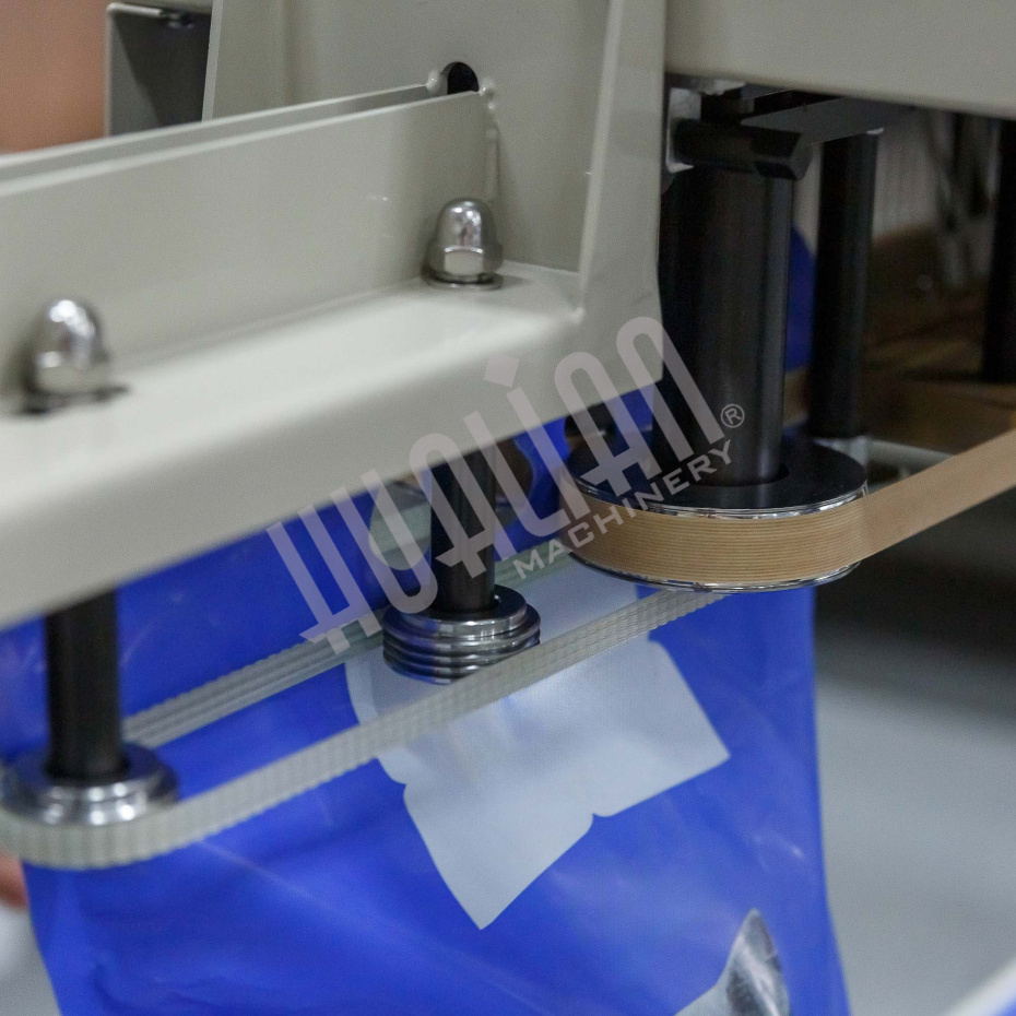 Роликовый конвейерный запайщик FRM-1370LD Hualian - Купить с доставкой по всему Казахстану