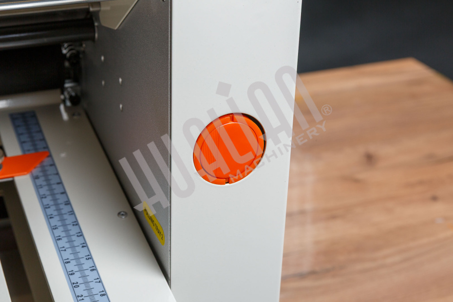 Фальцевальная машина ZE-9B/4 Hualian - Купить с доставкой по всему Казахстану