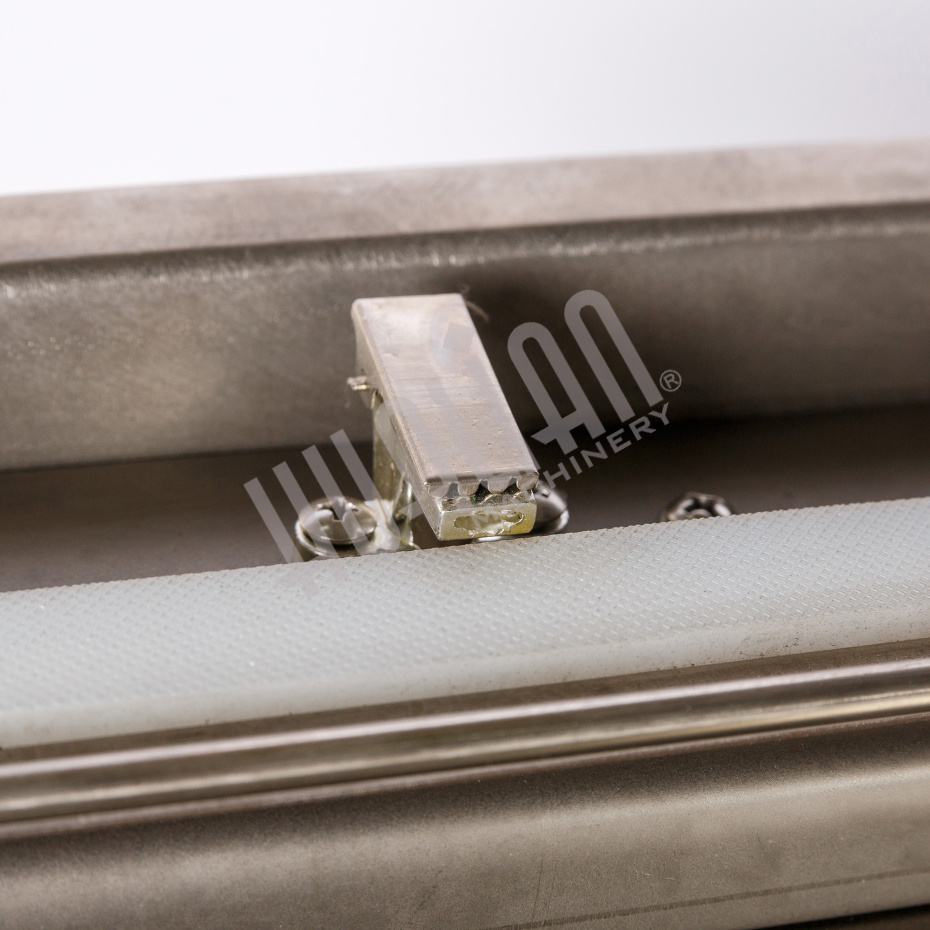 Напольная двухкамерная вакуум-упаковочная машина DZQ-500/2SB SS (нерж., газ) Hualian - Купить с доставкой по всему Казахстану