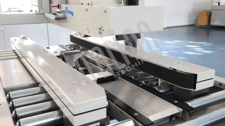 Автоматический заклейщик коробов с активируемой водой лентой FXW-6050 Hualian - Купить с доставкой по всему Казахстану