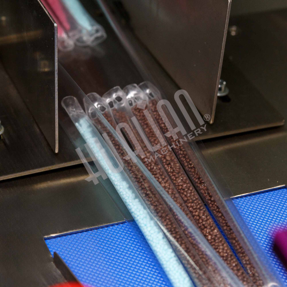 Горизонтальная упаковочная машина DXDZ-250XD  (H-40мм, bag L 65-190mm, S 200mm, регулируемый формирователь, вставки в транспортере) Hualian - Купить с доставкой по всему Казахстану