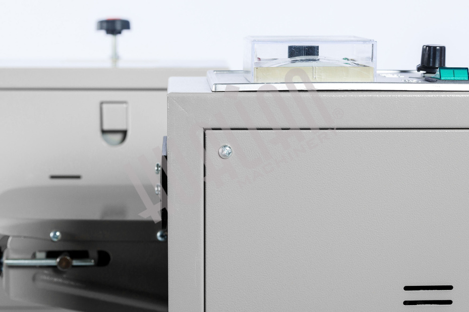 Роликовый (конвейерный) запайщик горизонтального типа DBF-900 LOW COST Hualian - Купить с доставкой по всему Казахстану