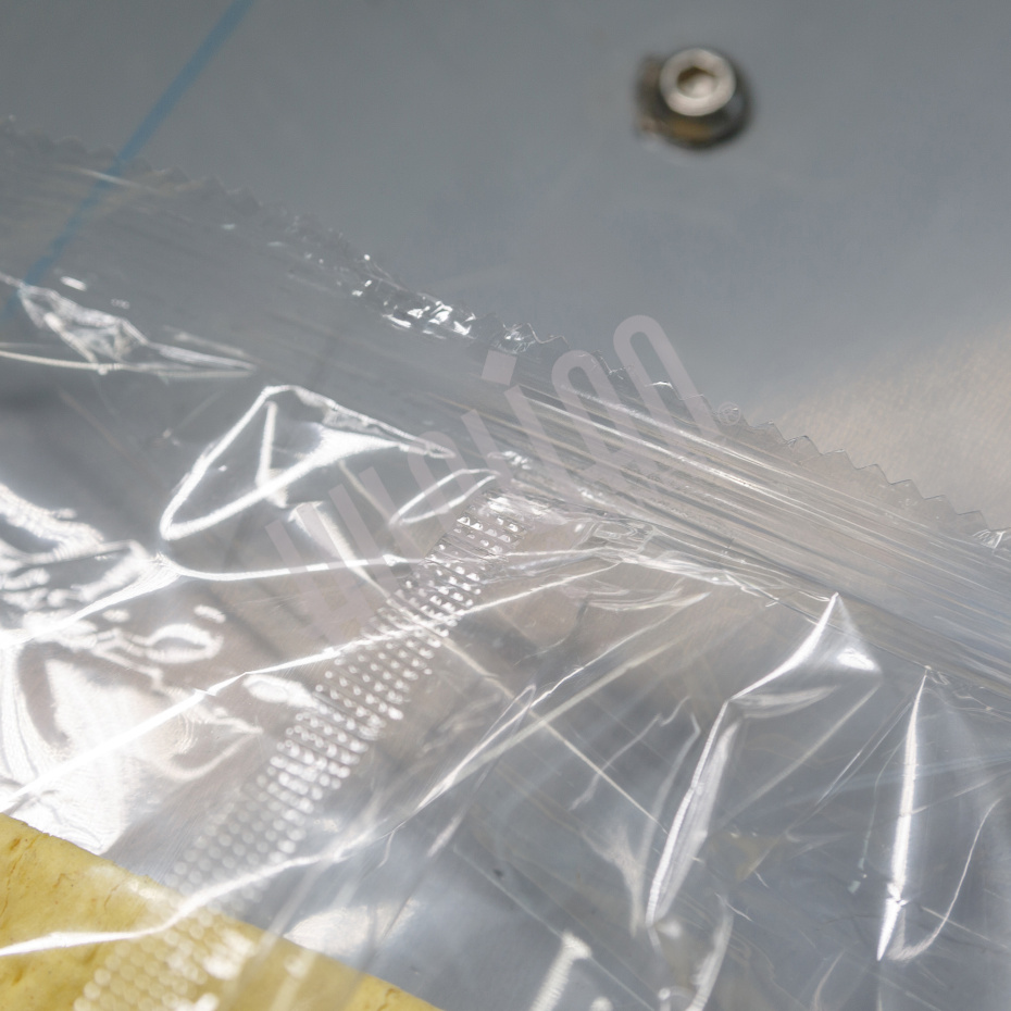 Горизонтальная упаковочная машина DXDZ-600XD (3 серв., H-110 мм, L не огр., W 145-285 мм, HL-1108, круг. отв., подбой, прок. пакета) Hualian - Купить с доставкой по всему Казахстану