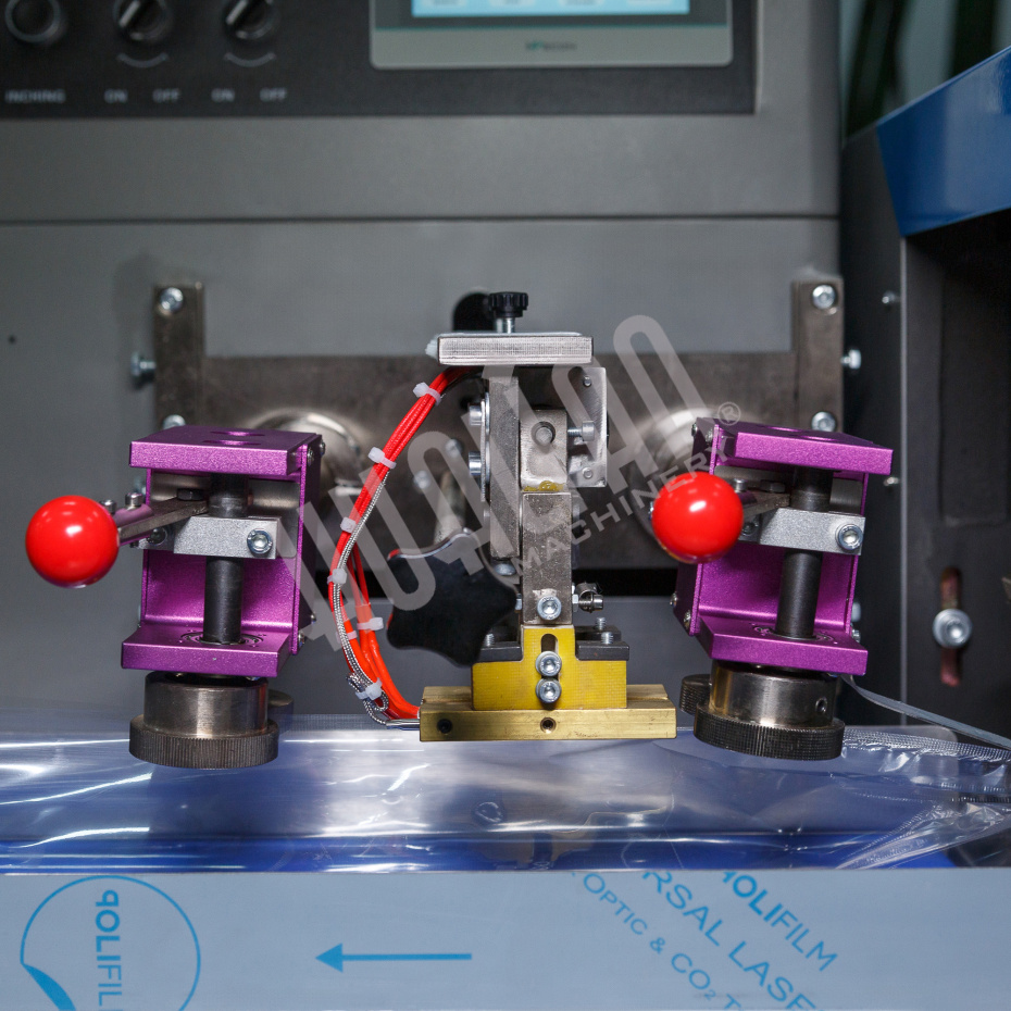 Горизонтальная упаковочная машина DXDZ-600XD (3 серв., H-110 мм, L не огр., W 145-285 мм, HL-1108, круг. отв., подбой, прок. пакета) Hualian - Купить с доставкой по всему Казахстану