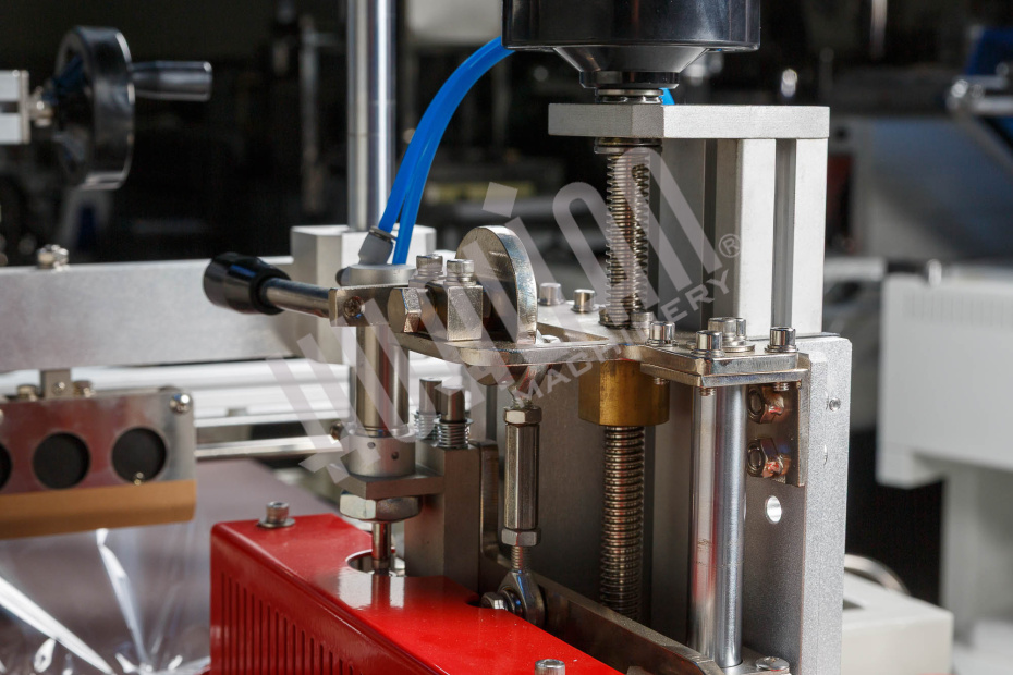 Автоматический нож для запайки и обрезки BSF-5545LD Hualian - Купить с доставкой по всему Казахстану