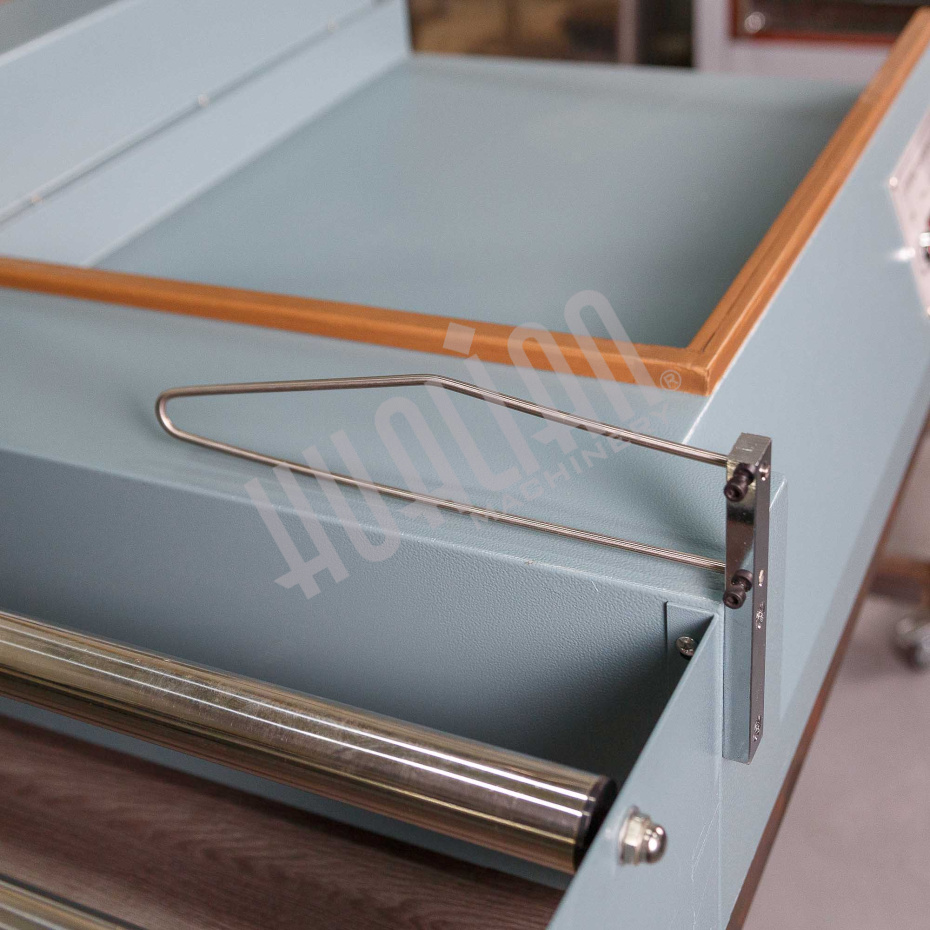 Ручной аппарат для запайки и обрезки BSF-601 REVERSE (подача справа налево) Hualian - Купить с доставкой по всему Казахстану