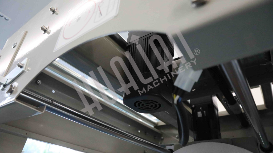 Автоматический заклейщик коробов с активируемой водой лентой FXW-6050 Hualian - Купить с доставкой по всему Казахстану