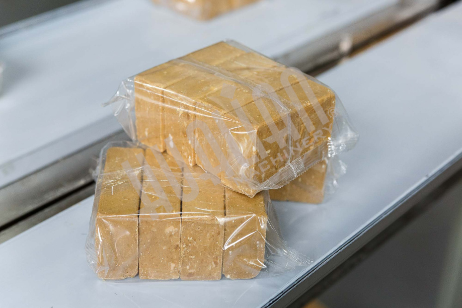 Горизонтальная упаковочная машина DXDZ-450B NEW (H-70 mm, bag L 130-450mm, S 400mm, регулируемый формирователь 180 мм) Hualian - Купить с доставкой по всему Казахстану