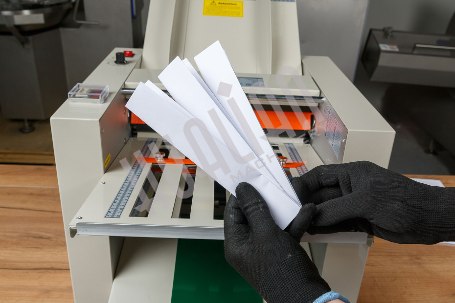 Фальцевальная машина ZE-9B/4 Hualian - Купить с доставкой по всему Казахстану