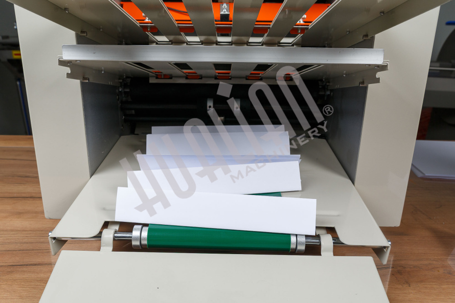 Фальцевальная машина ZE-9B/4 Hualian - Купить с доставкой по всему Казахстану