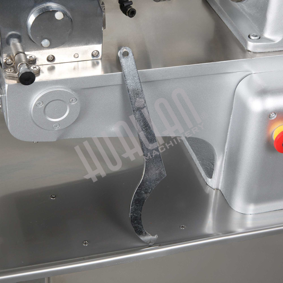 Пельменный аппарат JGL-135-5B (23-25 гр) (100х62х6) Hualian - Купить с доставкой по всему Казахстану