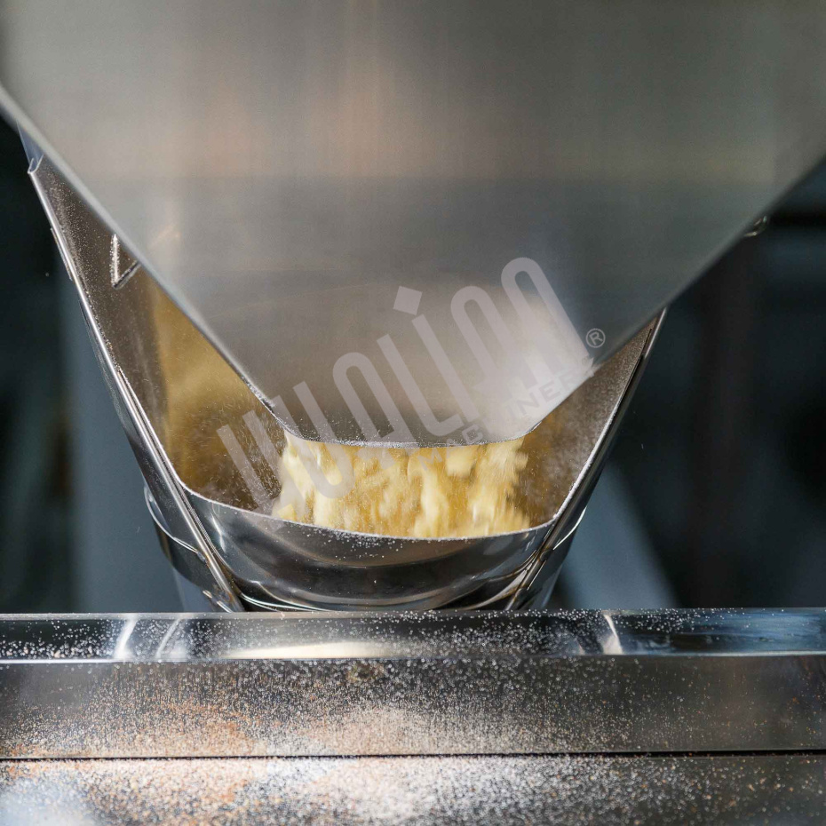 Автоматическая фасовочно-упаковочная машина DXDK-1000 NEW (пакет подушка, ширина пленки 300 мм, фотодатчик) Hualian - Купить с доставкой по всему Казахстану