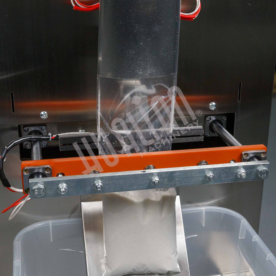 Автоматическая фасовочно-упаковочная машина DXDK-1000 NEW (пакет подушка, ширина пленки 300 мм, фотодатчик) Hualian - Купить с доставкой по всему Казахстану