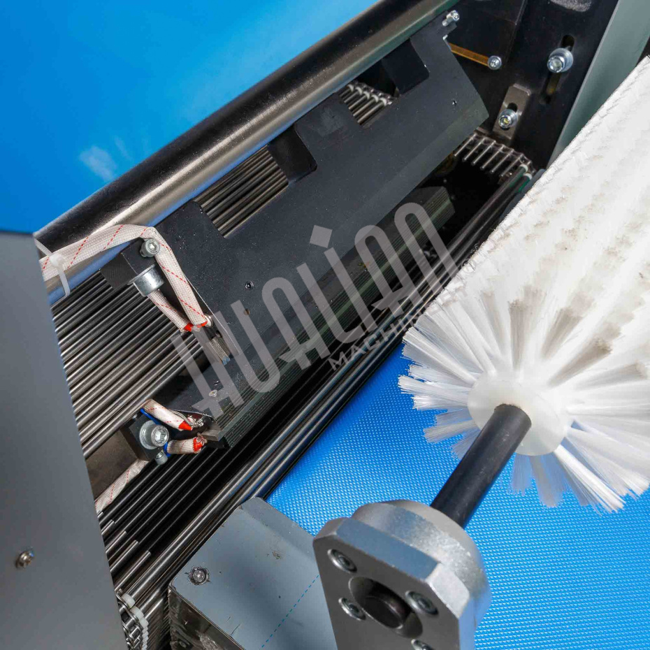 Автоматическая горизонтальная упаковочная машина DXDZ-600XD под ВПП (3 servo, лент. 250 мм, рег. форм., min bag L 130, H 120, трансп.попереч.запайки) Hualian - Купить с доставкой по всему Казахстану