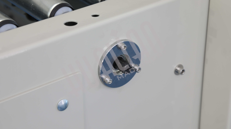 Автоматический заклейщик коробов с активируемой водой лентой FXW-6050 Hualian - Купить с доставкой по всему Казахстану