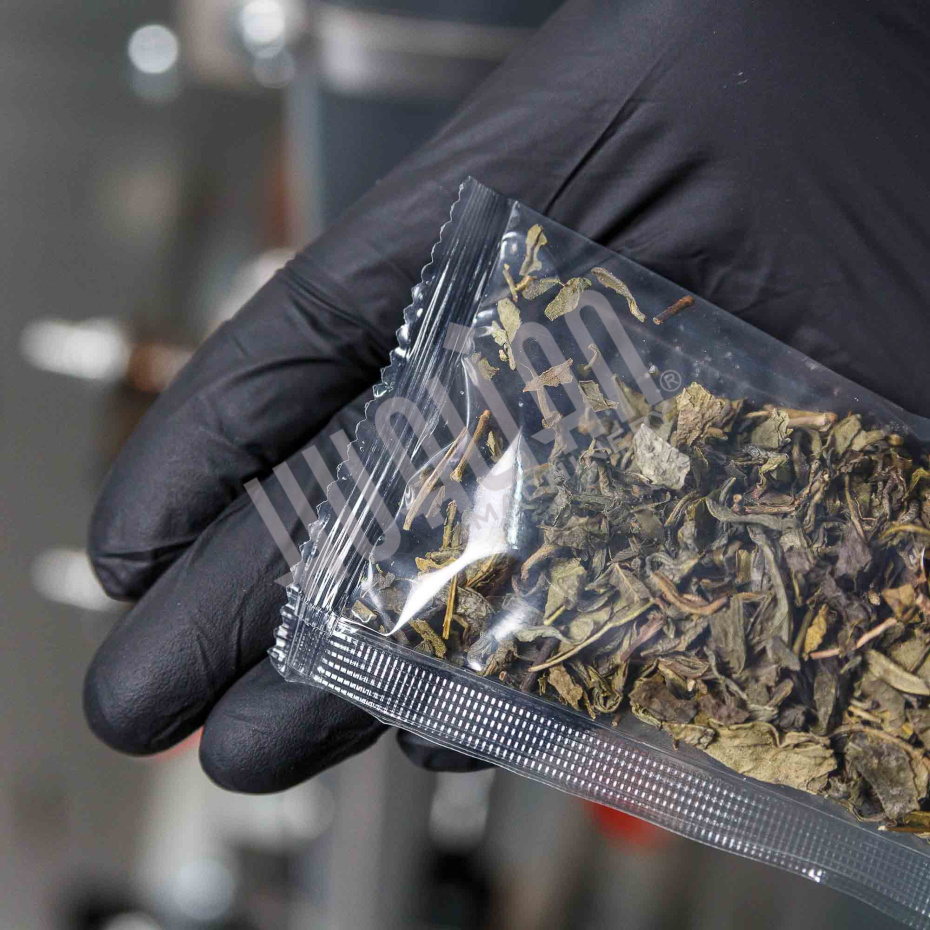 Автоматическая фасовочно-упаковочная машина DXDK-100 NEW (пакет подушка, ширина пленки 140 мм) Hualian - Купить с доставкой по всему Казахстану