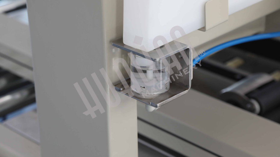 Автоматический заклейщик коробов с активируемой водой лентой FXW-6050 Hualian - Купить с доставкой по всему Казахстану