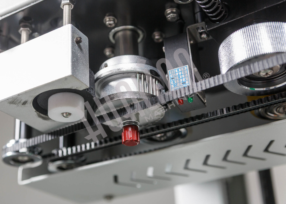 Роликовый (конвейерный) запайщик для тяжелых мешков FRCM-1120L (с датером) Hualian - Купить с доставкой по всему Казахстану