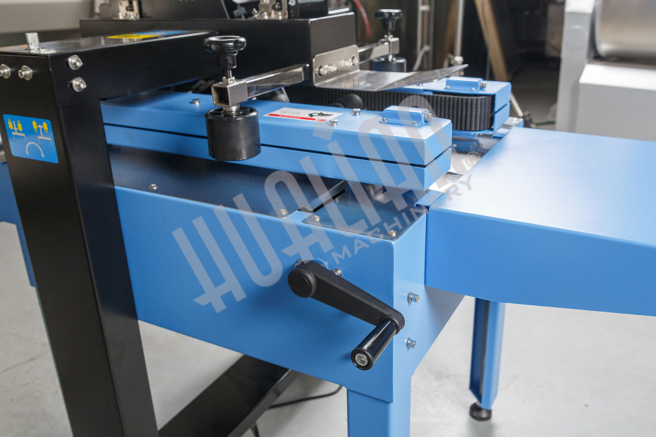 Полуавтоматический заклейщик коробов FXJ-4030A Hualian - Купить с доставкой по всему Казахстану