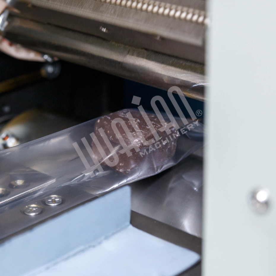 Автоматическая горизонтальная упаковочная машина DXDZ-250B (2 ножа, bag L 65-190 mm, S 150 mm, H-40 mm) Hualian - Купить с доставкой по всему Казахстану