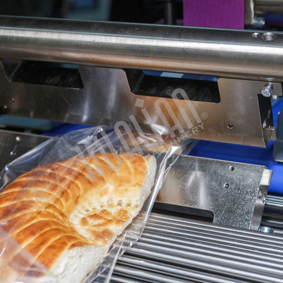 Горизонтальная упаковочная машина DXDZ-600XD (3 серв., H-110 мм, L не огр., W 145-285 мм, HL-1108, круг. отв., подбой, прок. пакета) Hualian - Купить с доставкой по всему Казахстану