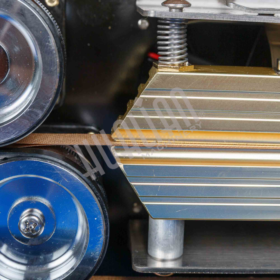 Роликовый (конвейерный) запайщик с правой подачей FRD-750E (горизонт.) Hualian - Купить с доставкой по всему Казахстану